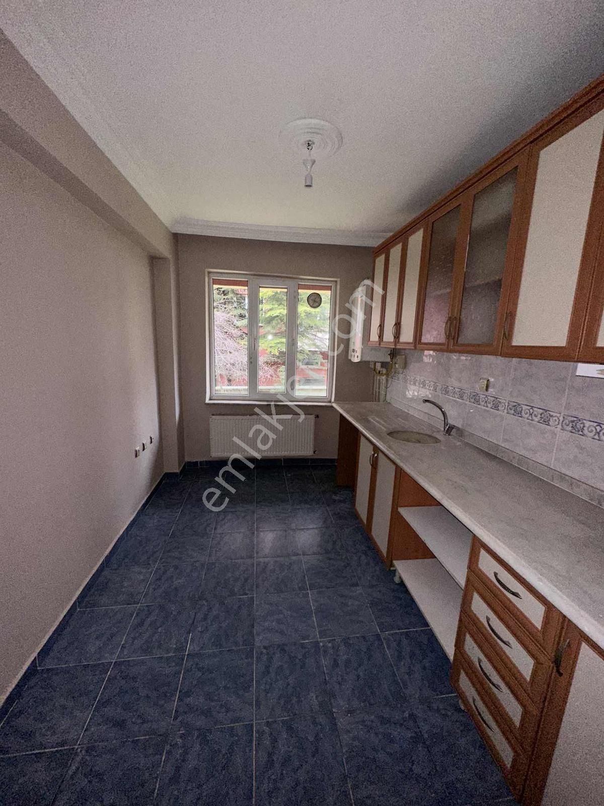 Yenibağlar Şimşek Sokak Üzeri Ebeveyn Banyolu Kiralık 2+1 Daire - Görsel 3