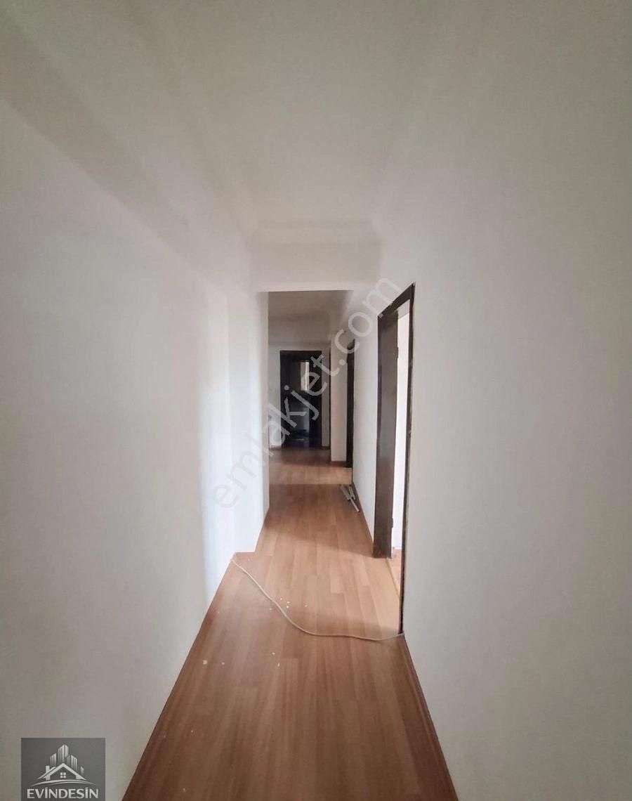 Çaldıran Mah Katta 3+1 Ön Cephe Geniş Satılık - Görsel 8