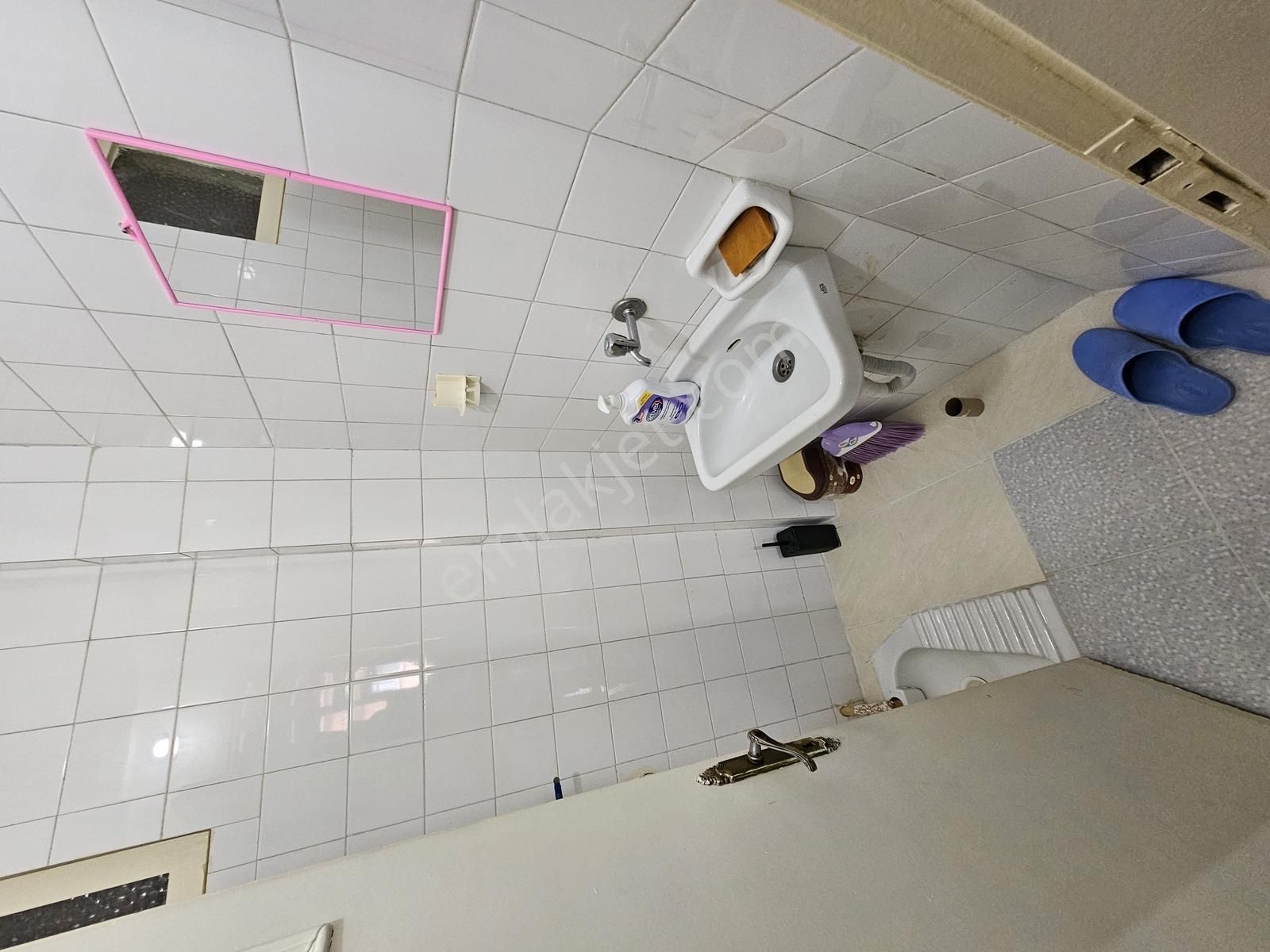 Vişnelik' Te Bahçeli, Ayrık Nizam Binada Kiralık 2+1 - Görsel 4