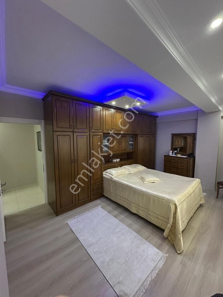 Süper Konumda Satılık 121m2 - 2+1, E5 Ve Metrobüse Yakın - Görsel 6