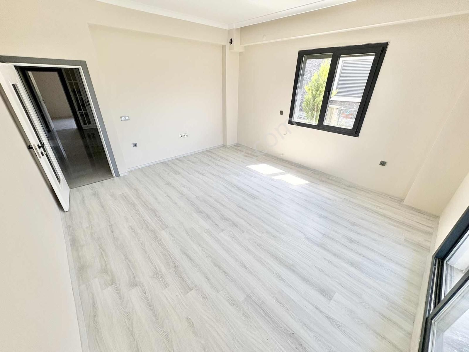 Onur Yıldırımdan 600 M2 Arsa İçinde 4+1 Havuzlu Lüx Villa - Görsel 15