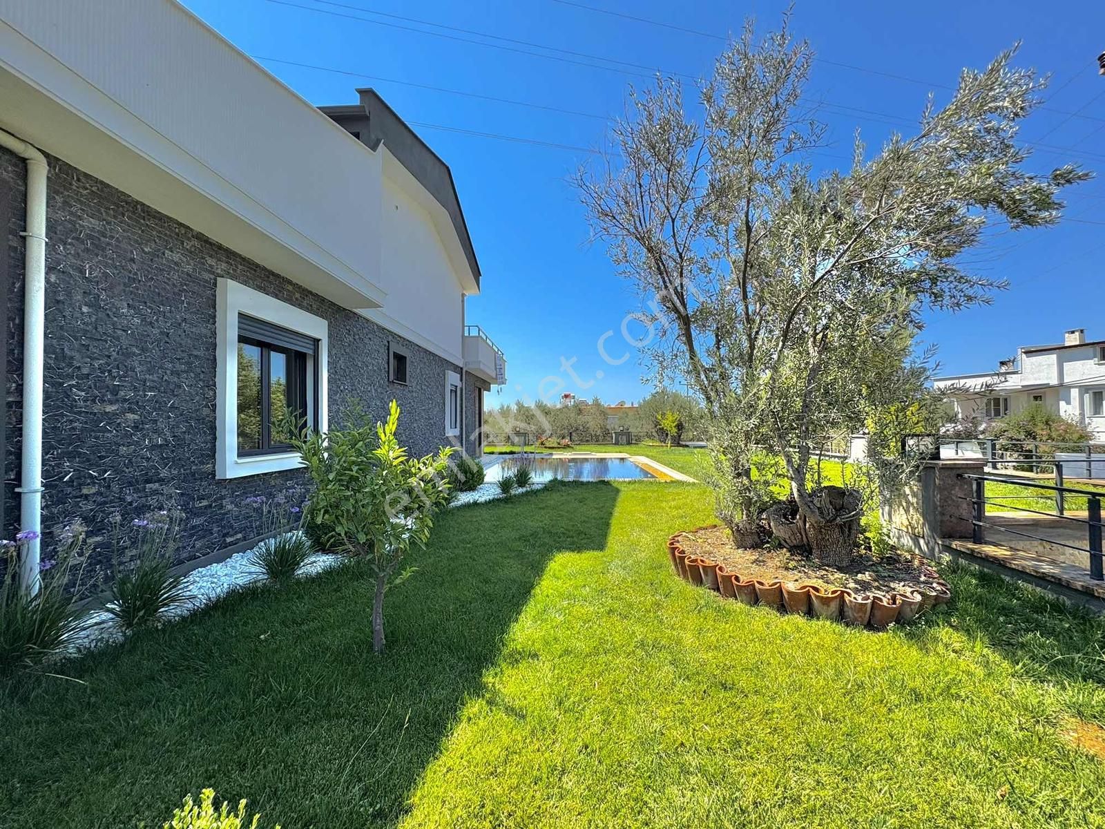 Onur Yıldırımdan 600 M2 Arsa İçinde 4+1 Havuzlu Lüx Villa - Görsel 4