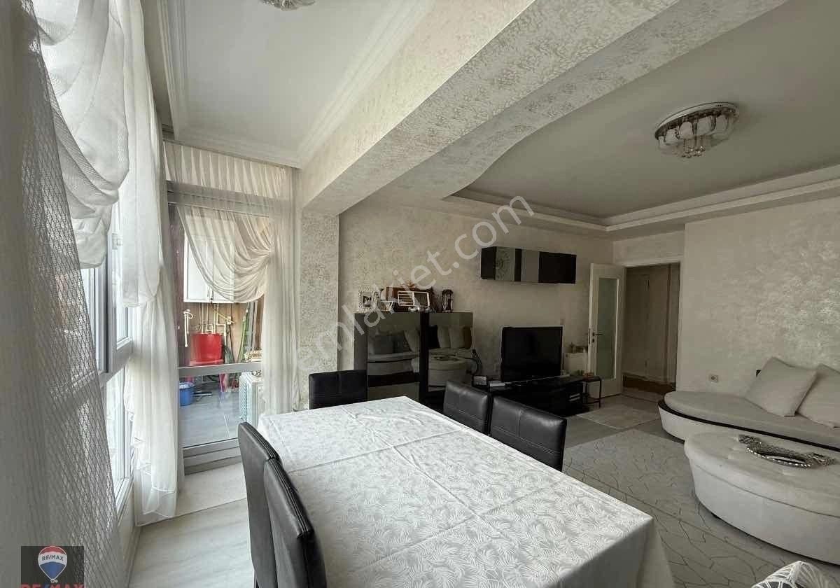 Şemıkler Ahmet Piriştina Kültür Merkezi Yakını 2+1 Satılık - Görsel 4