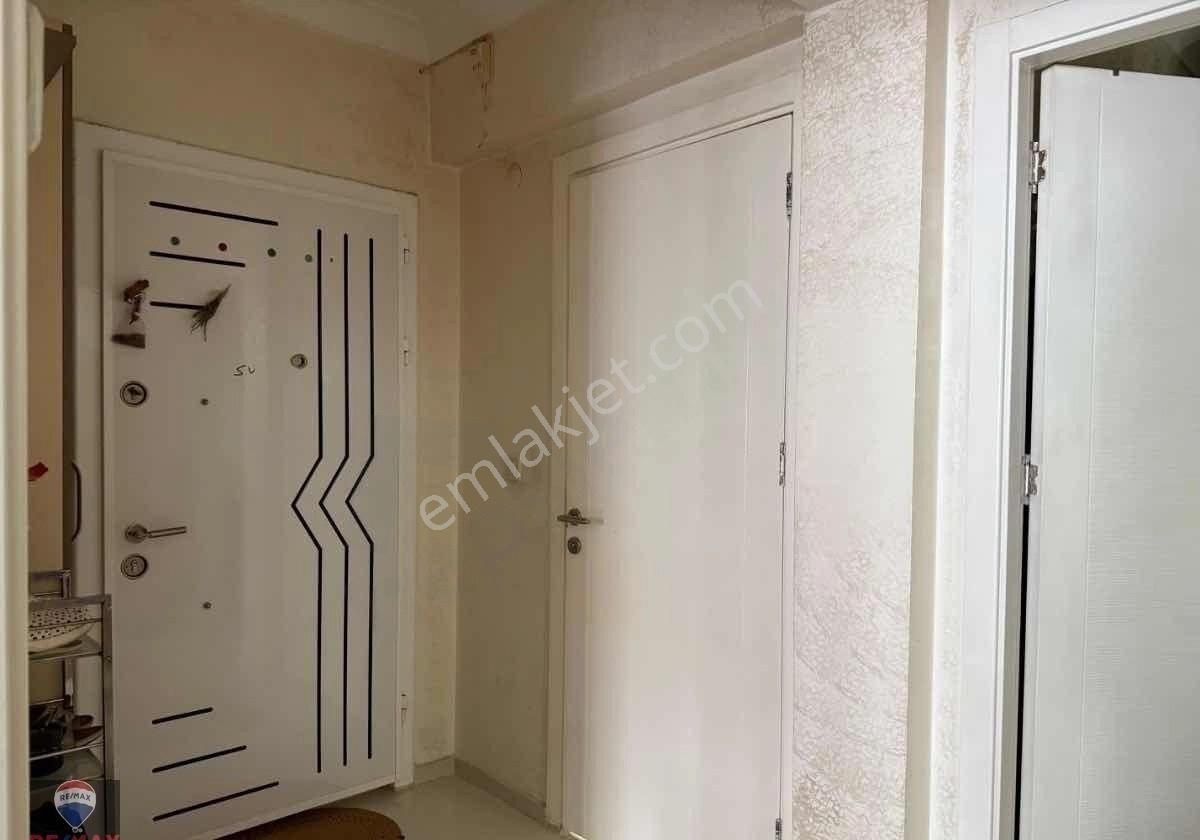 Şemıkler Ahmet Piriştina Kültür Merkezi Yakını 2+1 Satılık - Görsel 6