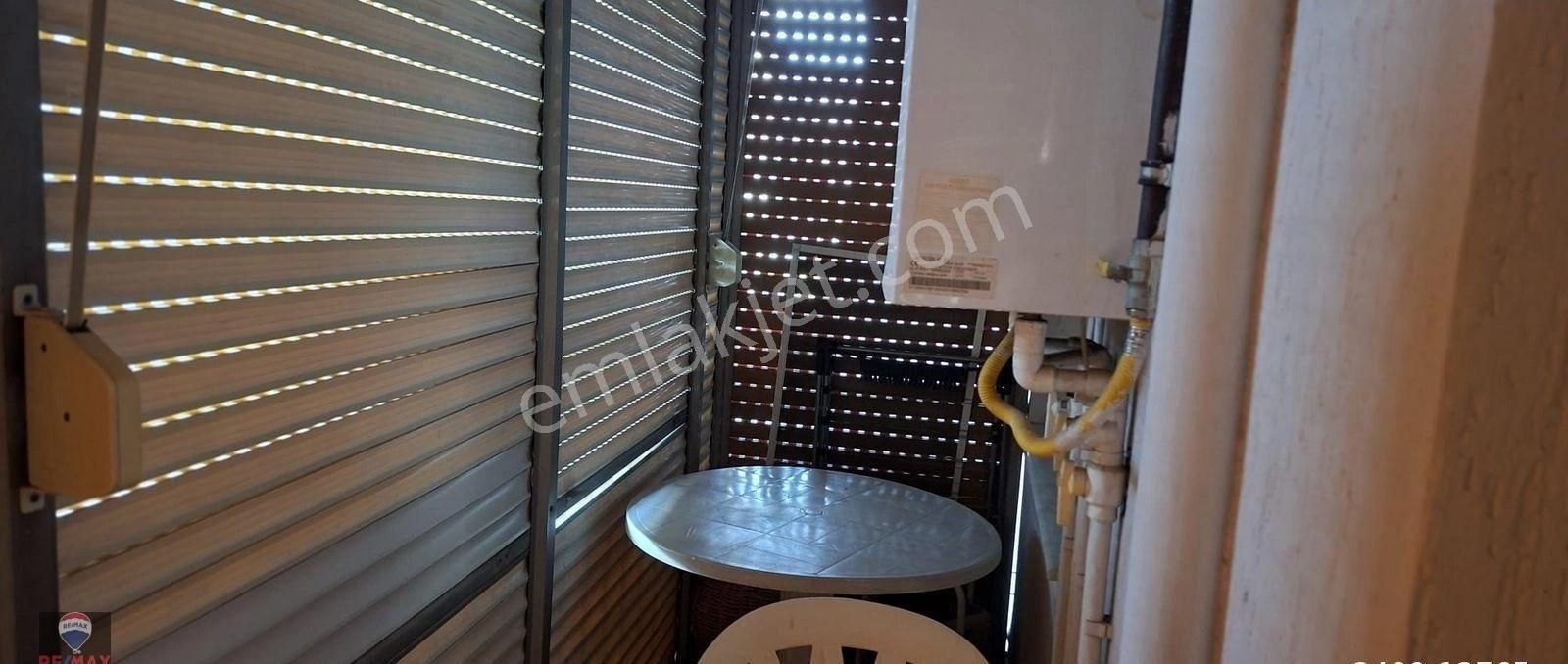 Bostanlıda Cadde Üzeri Eşyalı 2+1 Kiralık Daire - Görsel 18