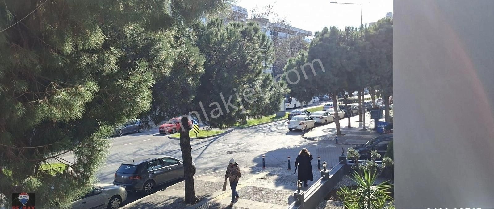 Bostanlıda Cadde Üzeri Eşyalı 2+1 Kiralık Daire - Görsel 32