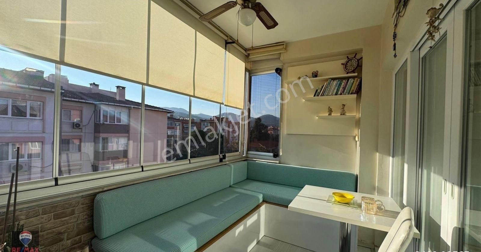 Gazıemır Emlakbank Konutları 2.etapta Eşyalı 3+1 Kıralık Daıre - Görsel 14