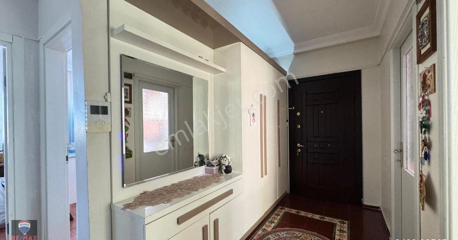 Gazıemır Emlakbank Konutları 2.etapta Eşyalı 3+1 Kıralık Daıre - Görsel 28