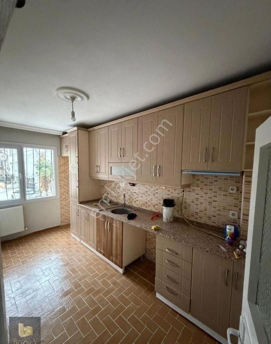 Buca Fırat Mah. 2+1 95 M2 Kapalı Mutfak Doğalgazlı Kiralık Daire