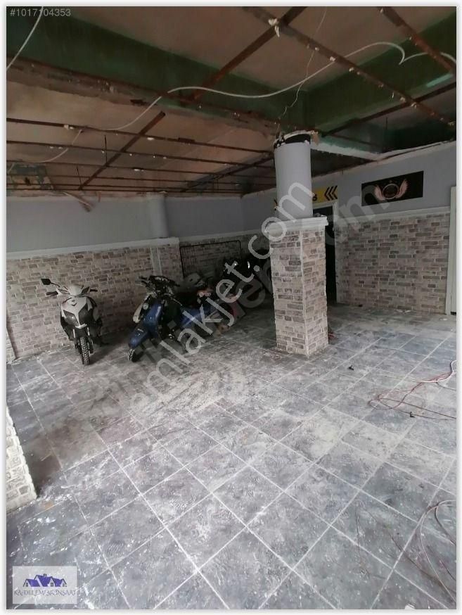 Topkapıda Eresine Yakın 70m2 Kepenkli Köşe Dükkan