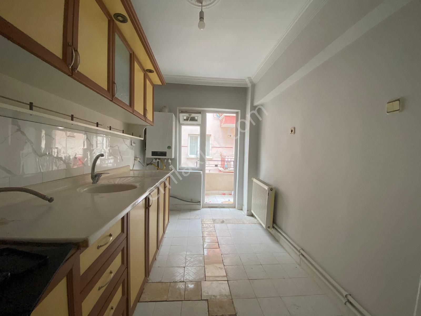 Koza Emlak'tan İstasyon Mahalesinde Ara Katta 3+1 Ön Cephe Çift Balkonlu Uygun Fiyata Satılık Daire - Görsel 4