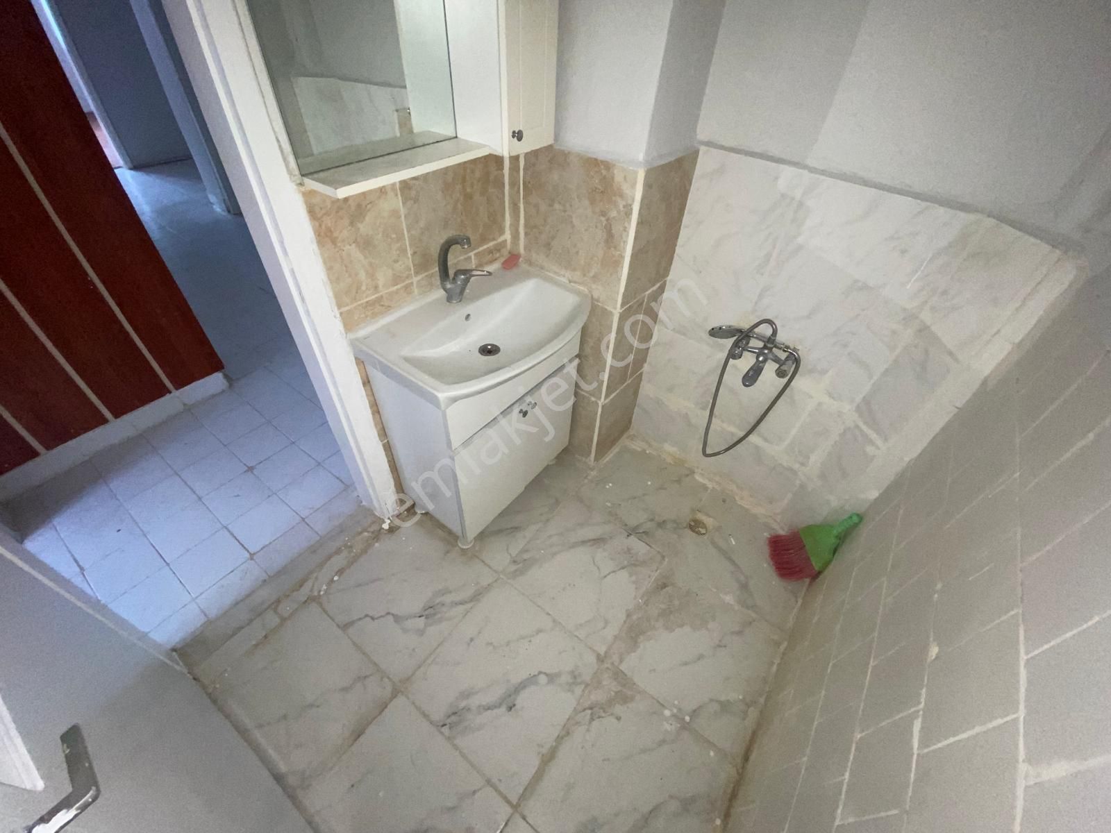 Koza Emlak'tan İstasyon Mahalesinde Ara Katta 3+1 Ön Cephe Çift Balkonlu Uygun Fiyata Satılık Daire - Görsel 31