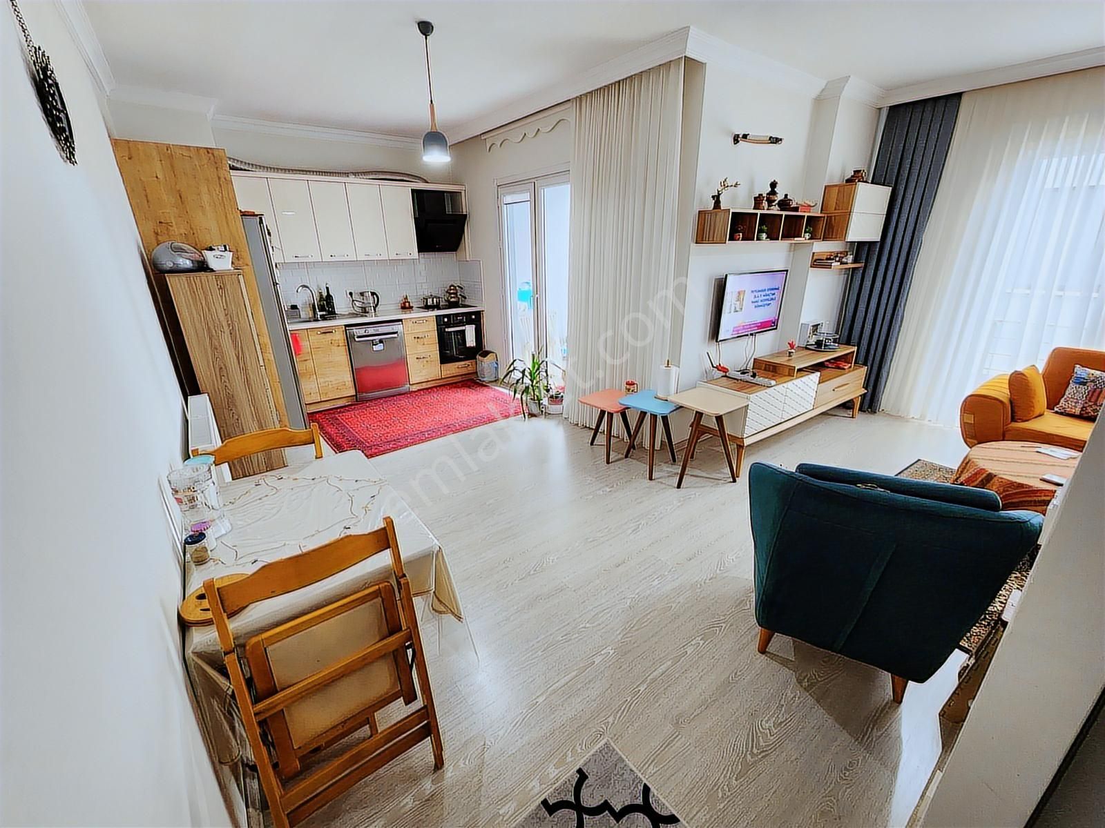 Maltepe Girne Mah.de Site De 'yüksek Tavanlı' 3+2 Satılık Dublex - Görsel 4