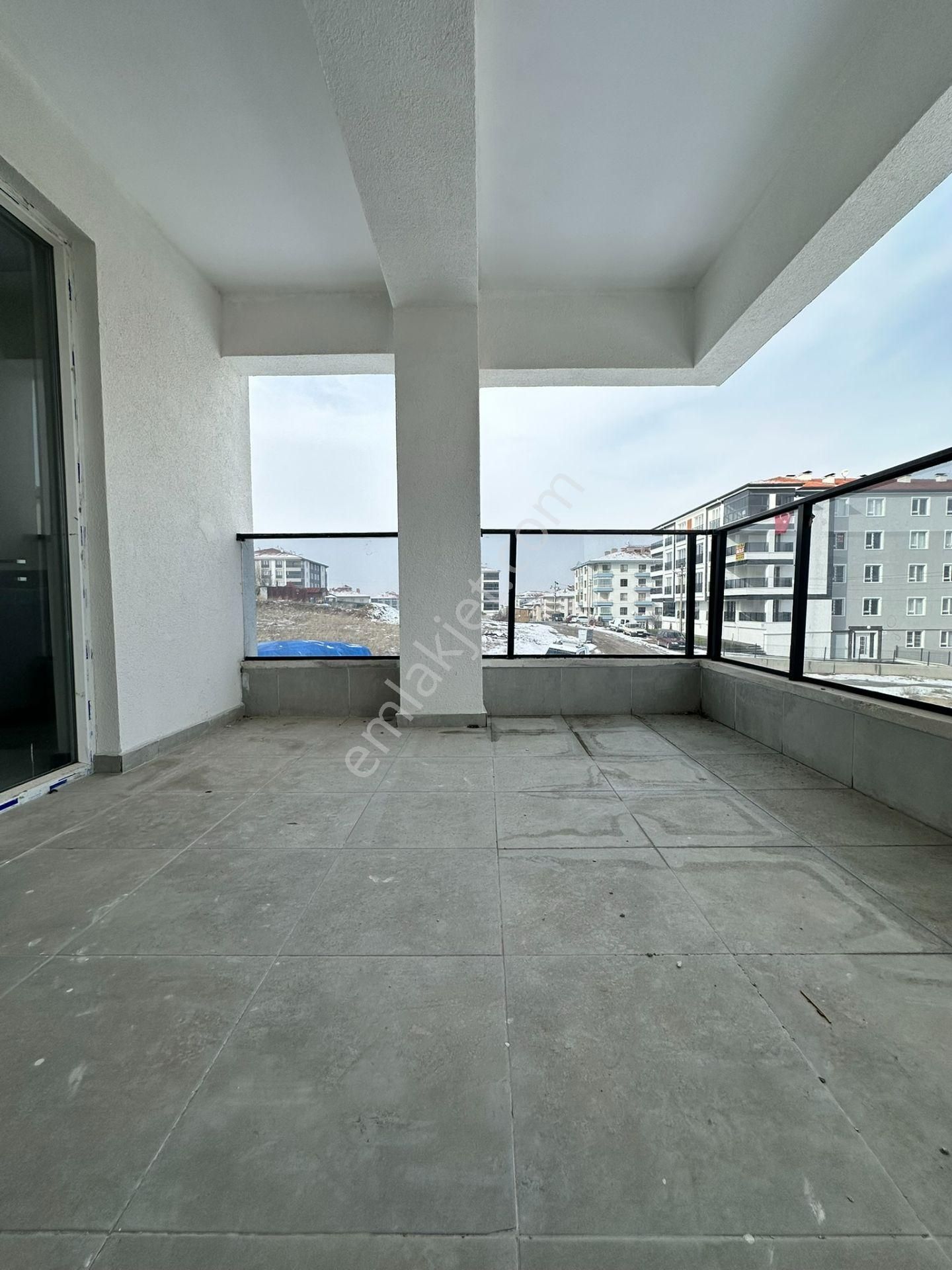 Pursaklar Mehmet Zengin Emlak'tan Asansörlü Sıfır Oturuma Hazır 3.kat 3+1 Yapılı Masrafsız Daire - Görsel 28