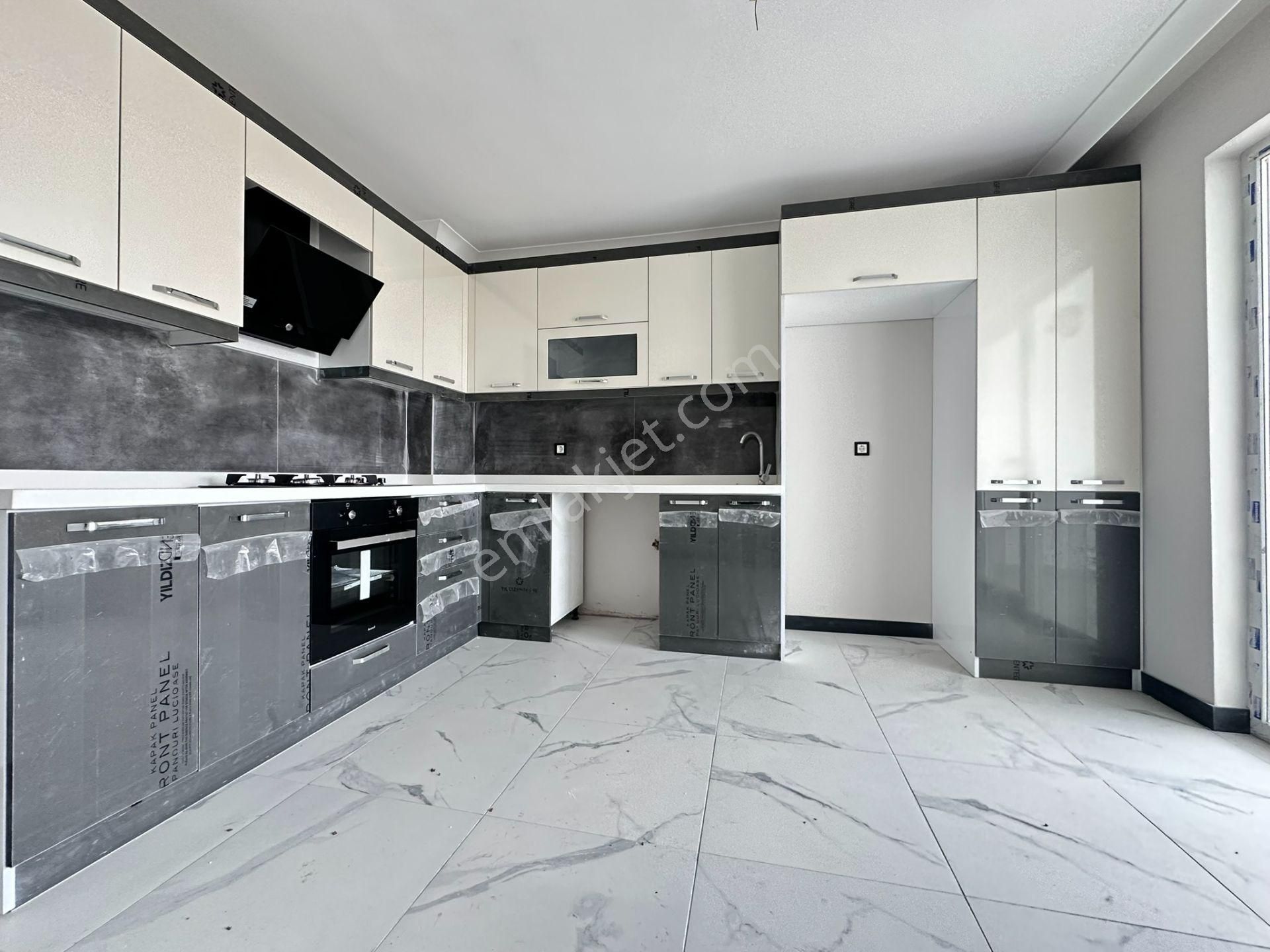 Pursaklar Mehmet Zengin Emlak'tan Asansörlü Sıfır Oturuma Hazır 3.kat 3+1 Yapılı Masrafsız Daire - Görsel 4