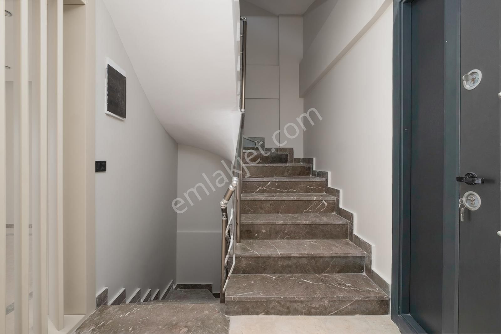 Gemlik Manastırda Özel Yapım 4+1 Müstakil Havuzlu İkiz Villa - Görsel 24