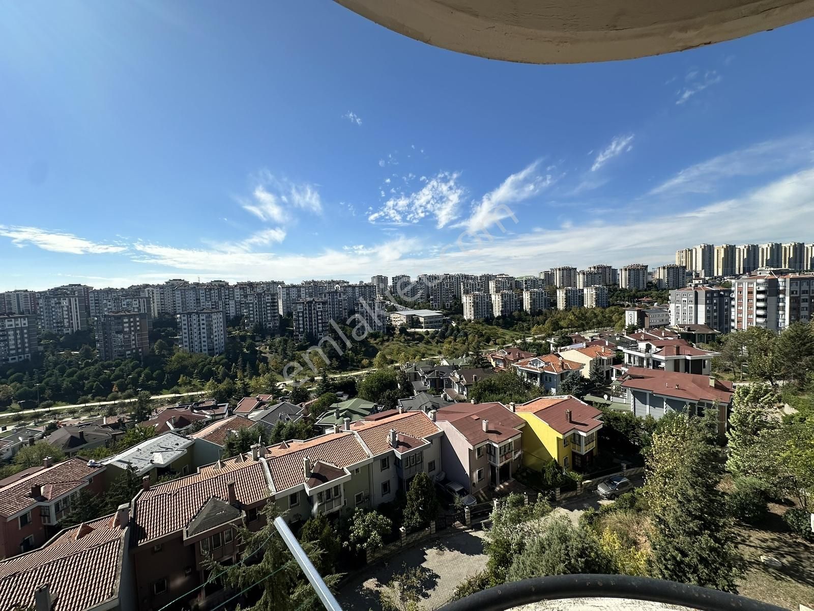 Site İçi Kiptaş Konutları 4+1 Masrafsız Çift Balkonlu Ara Daire