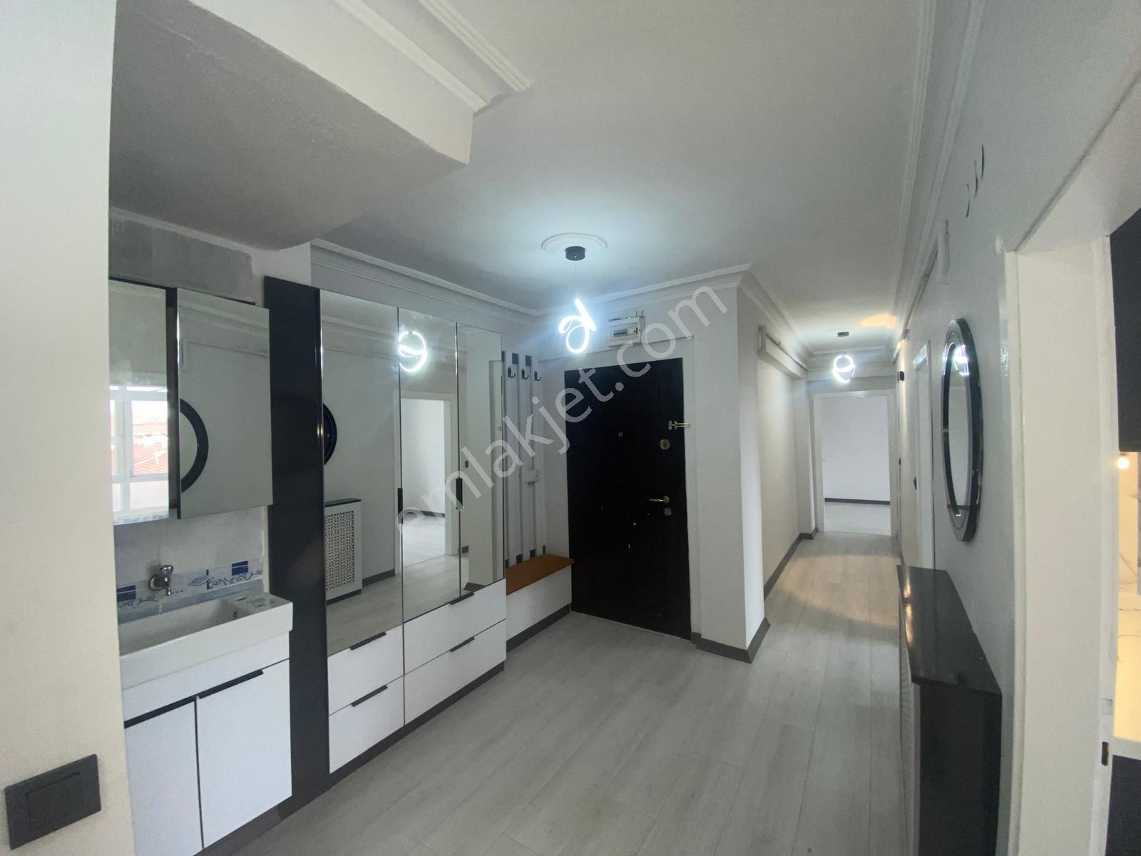 Koza Emlak'tan Pınarbaşı Mahalesinde Ara Katta Full Yapılı Asansörlü 3+1 Satılık Daire - Görsel 22