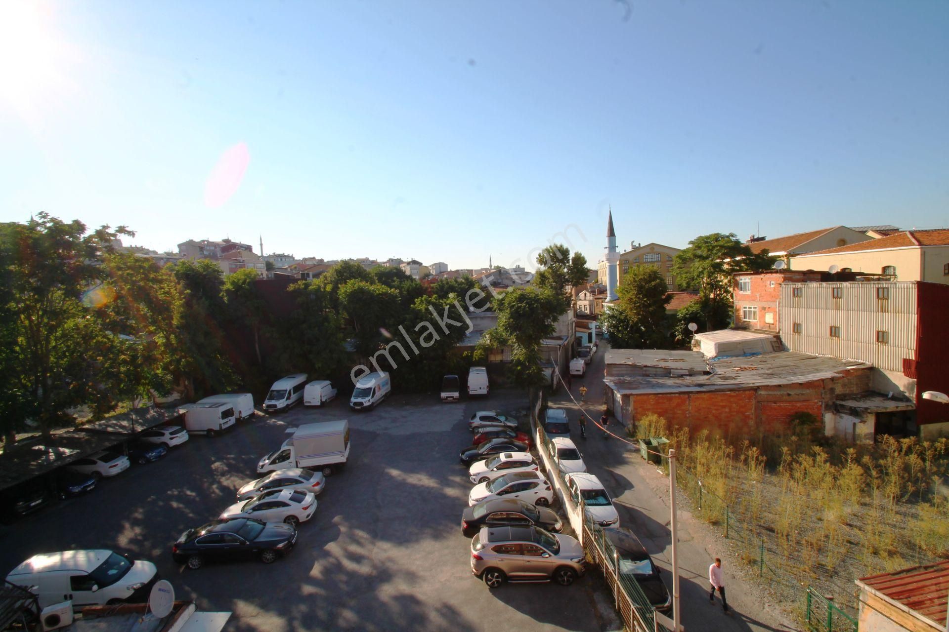 Cibali Metro Yakın 4 Daire 1 Dükkanlı 4 Katlı 250m2 Satılık Bina - Görsel 21