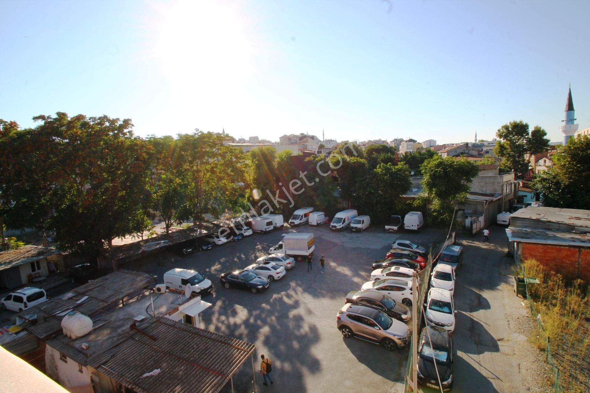 Cibali Metro Yakın 4 Daire 1 Dükkanlı 4 Katlı 250m2 Satılık Bina - Görsel 23