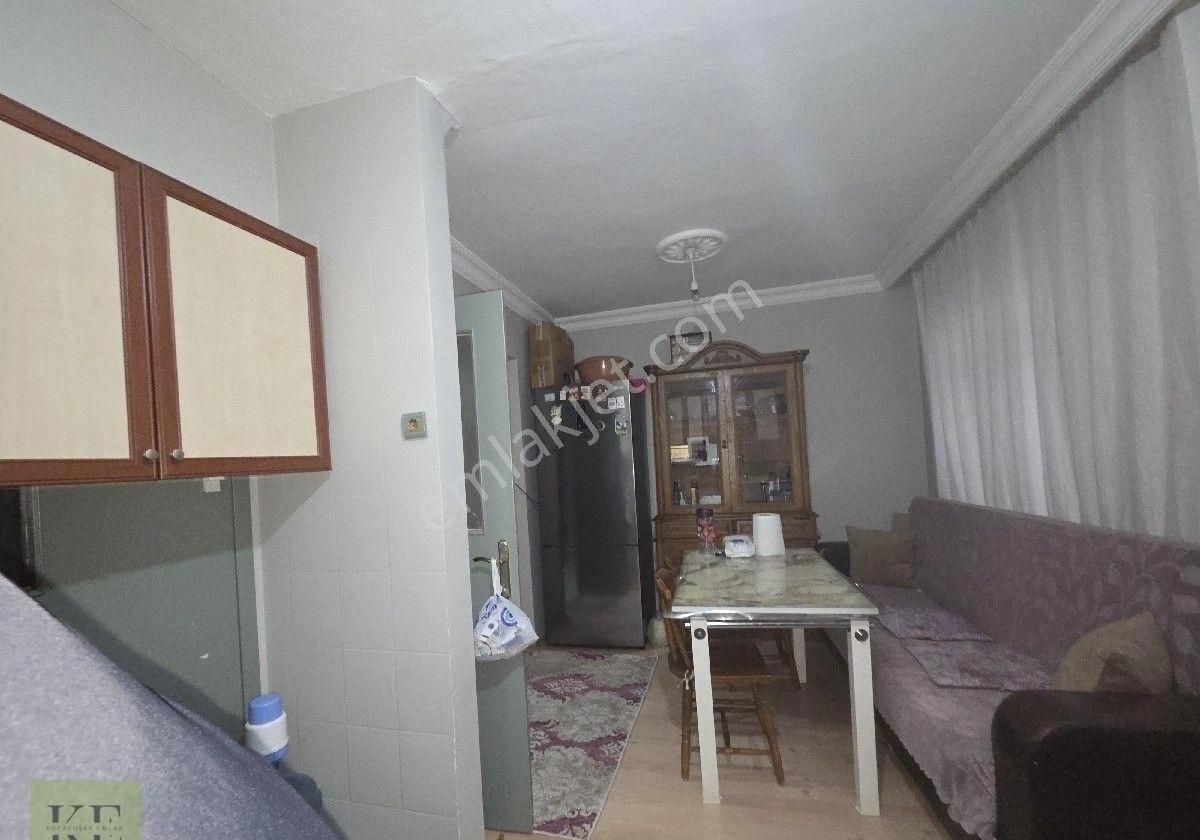 Ankara Sincan Mareşalda 3+1 2004 Yapım Bağımsız Salon Acil Satılık Daire - Görsel 11