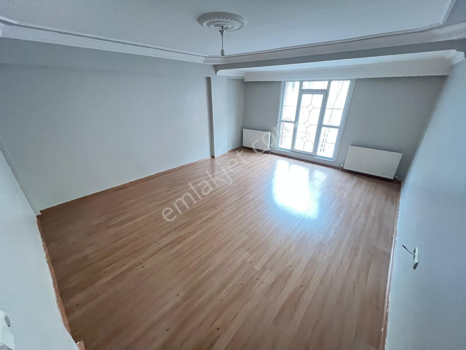 Home'dan İsmetpaşa Mah'de 3+1 120m² Kiralık 2.kat Temiz Daire..