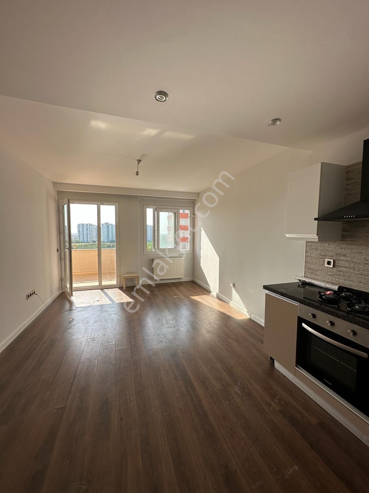 Gürselpaşa’da Açık Yüzme Havuzlu, 7/24 Güvenlikli Sitede 2+1 Kiralık Lüks Daire! - Görsel 2