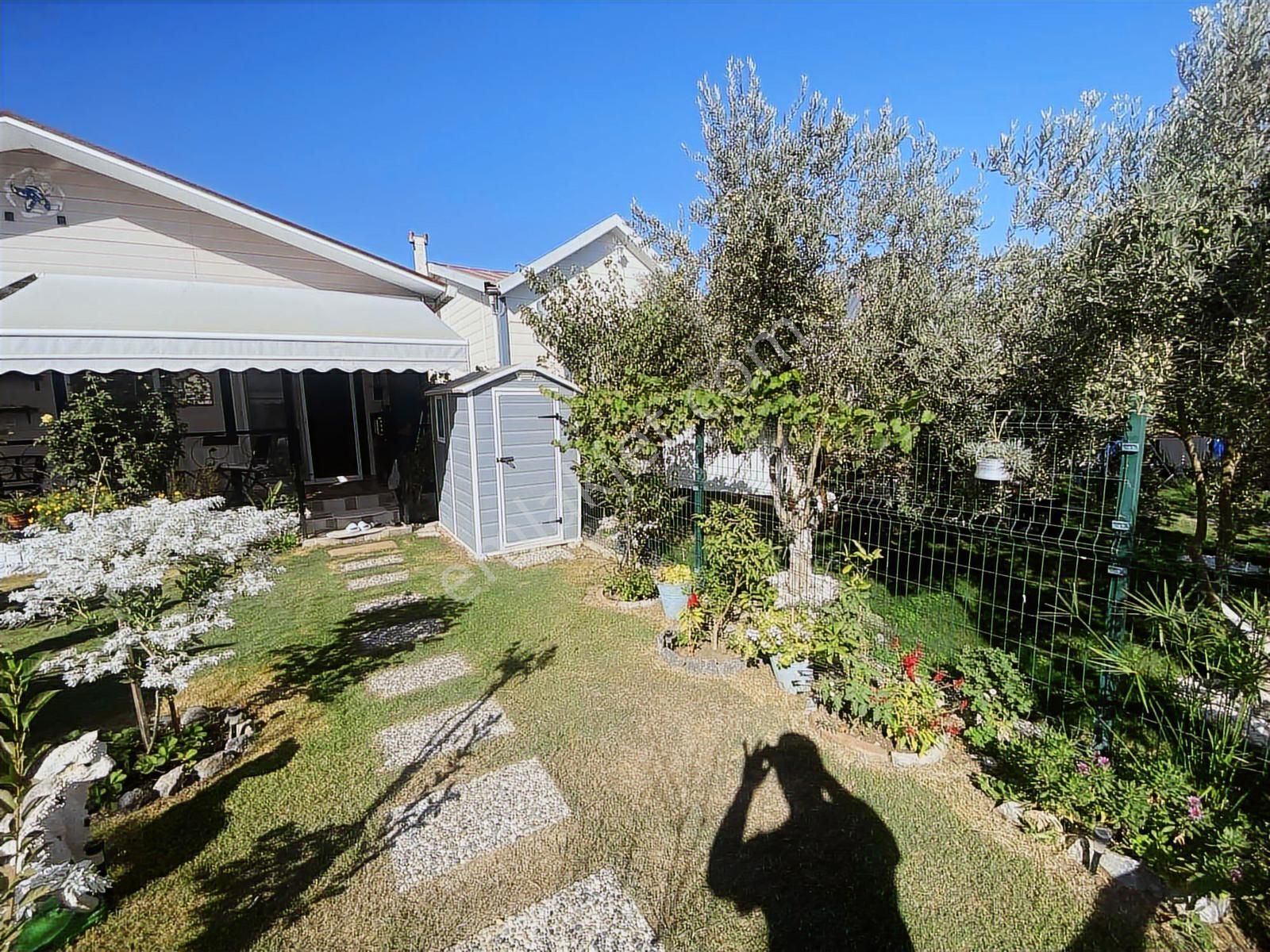 Sığacık Kale İçine Yürüme Mesafesinde Bahçeli 2+1 - Görsel 12