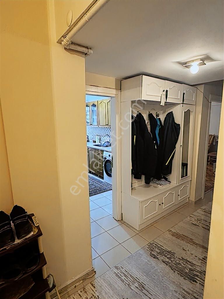 Marmaraya Komşu, Cadde Üstü, Asansörlü, Kiracılı, Ara Kat 2+1 - Görsel 20