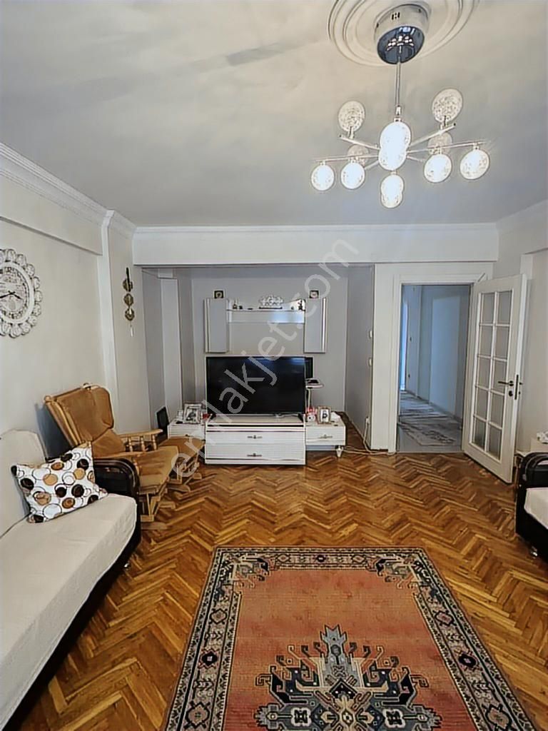 Marmaraya Komşu, Cadde Üstü, Asansörlü, Kiracılı, Ara Kat 2+1 - Görsel 11