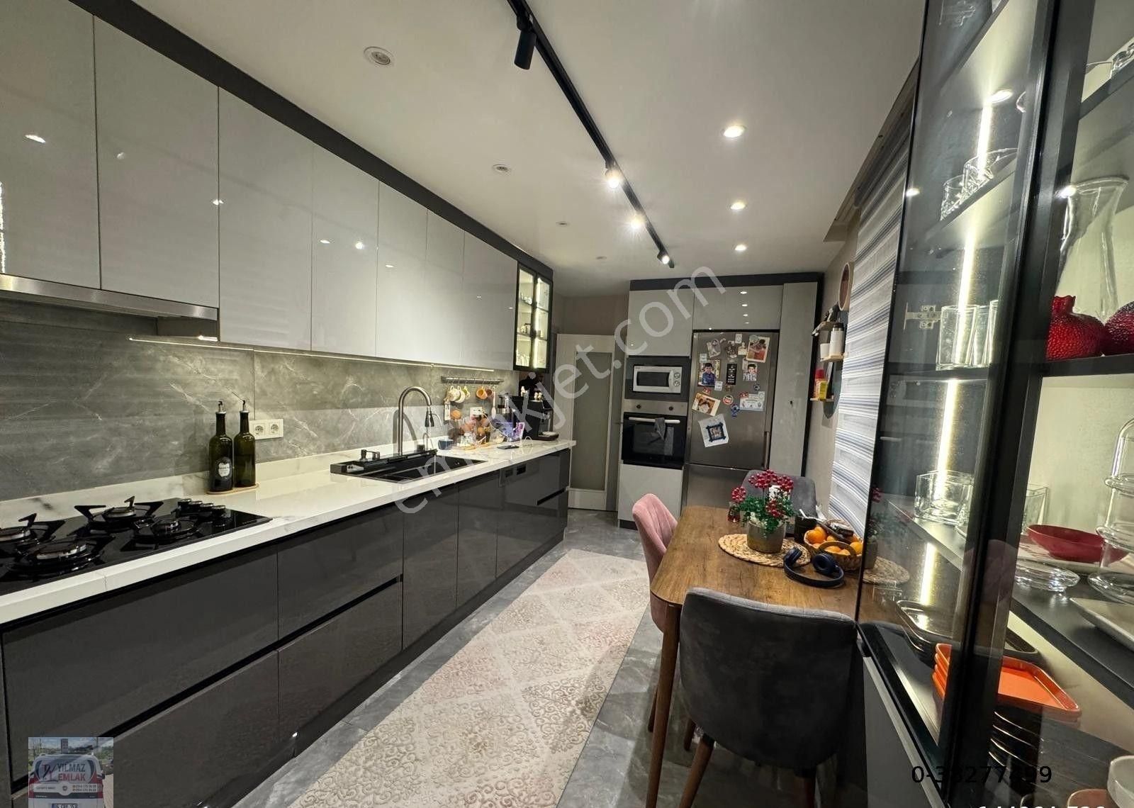 Cadde Üzerinde Asansörlü 3+1 Geniş M2'li Full+full 7 Yllık Daire - Görsel 34