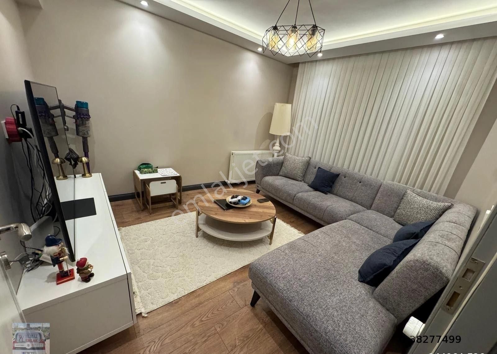 Cadde Üzerinde Asansörlü 3+1 Geniş M2'li Full+full 7 Yllık Daire - Görsel 3