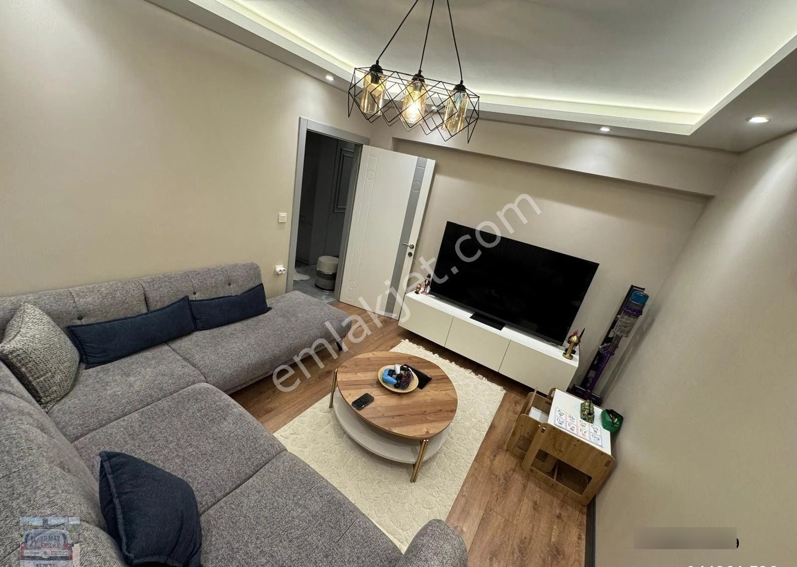 Cadde Üzerinde Asansörlü 3+1 Geniş M2'li Full+full 7 Yllık Daire - Görsel 23