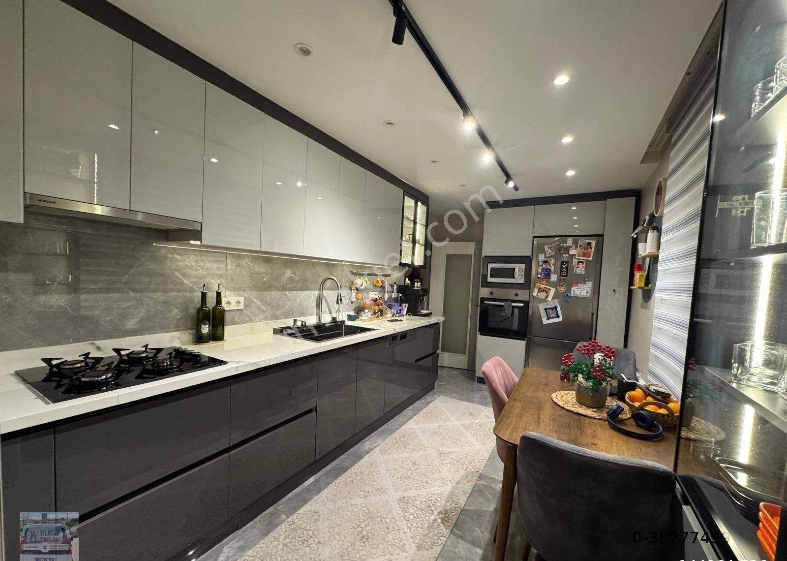 Cadde Üzerinde Asansörlü 3+1 Geniş M2'li Full+full 7 Yllık Daire - Görsel 33