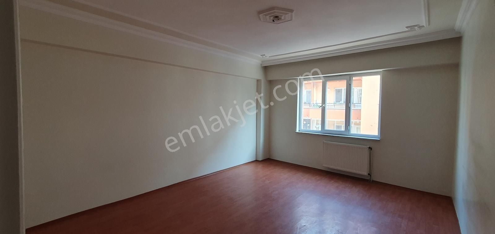 Bahçelievler Mah. Caddeye Yakın Kiralık 3+1 Balkonlu, Ara Kat - Görsel 27