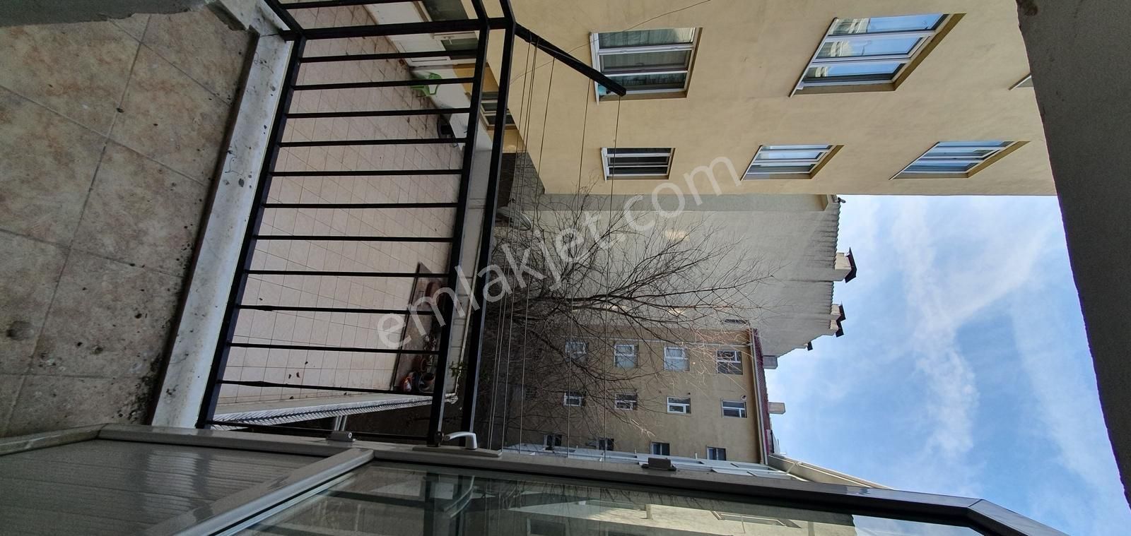 Bahçelievler Mah. Caddeye Yakın Kiralık 3+1 Balkonlu, Ara Kat - Görsel 12