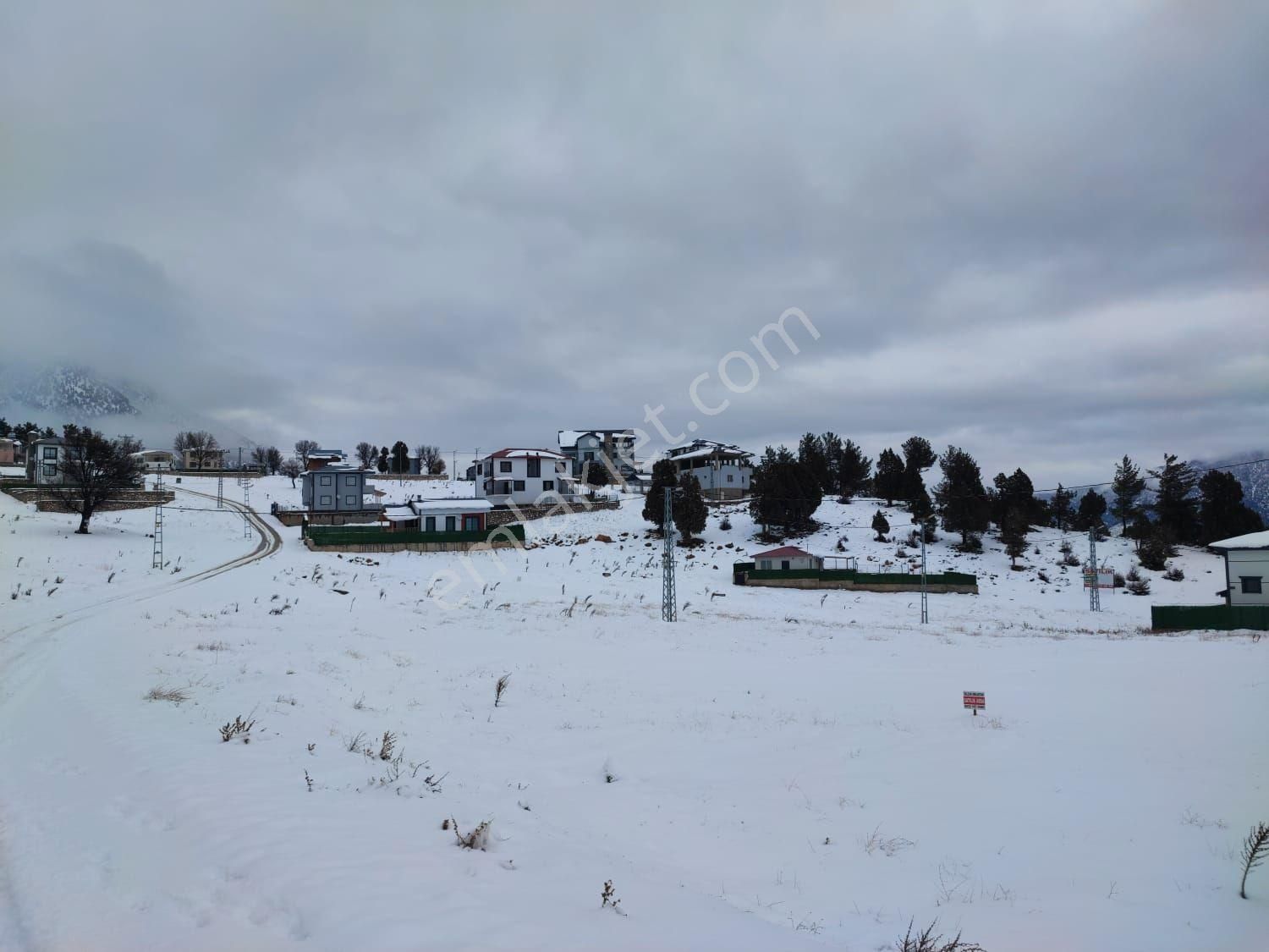 Pozantı Kar Emlak Tan Yeni Konacık Bozkırlı Mevkiinde Yaylalık 400 M2 Satılık Arsa - Görsel 25