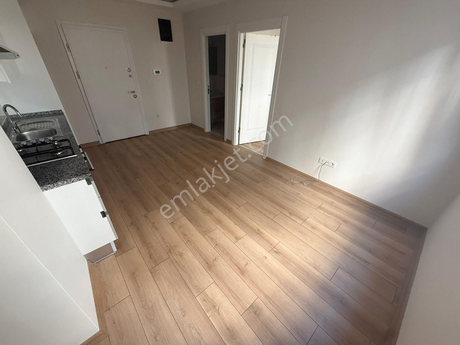 █ Konfor █ Küçükyalı Marmaraya Yakın Ara Katta 1 Yıllık Lüks 1+1 - Görsel 6