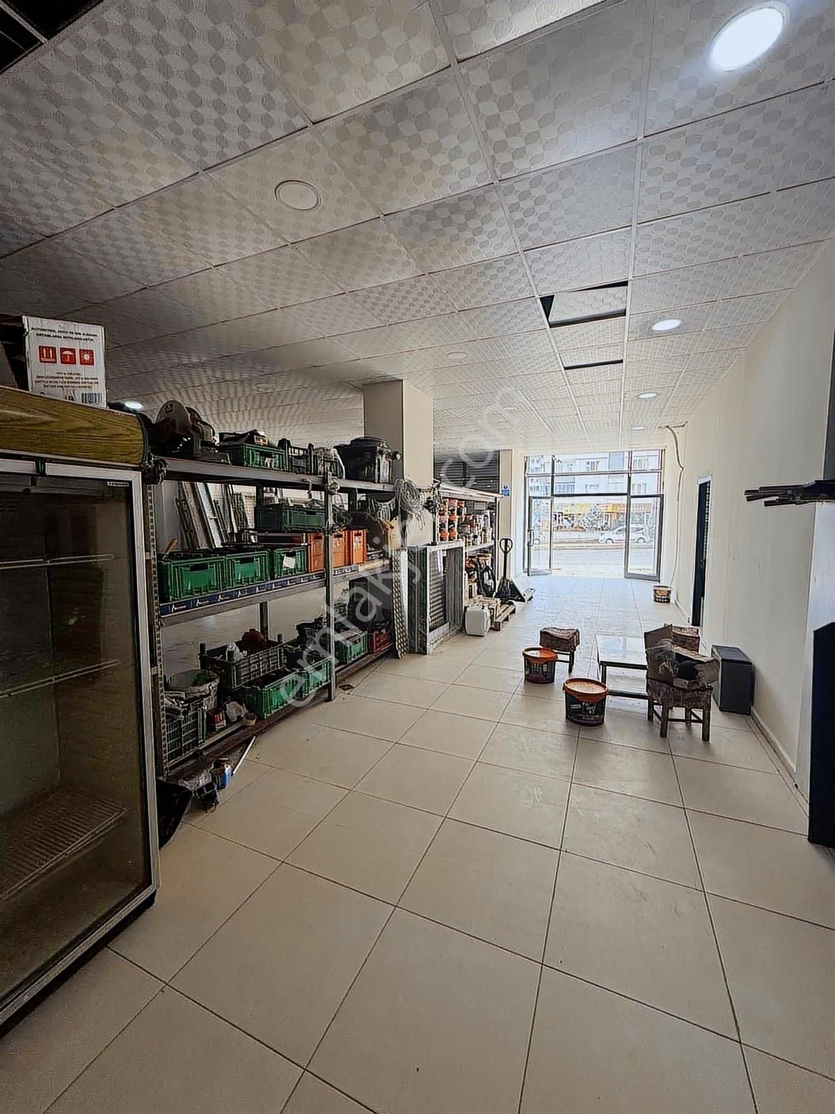 50 Lik Yolda En Güzel Konumda Satılık Dükkan Yatırımlık (acil) - Görsel 4