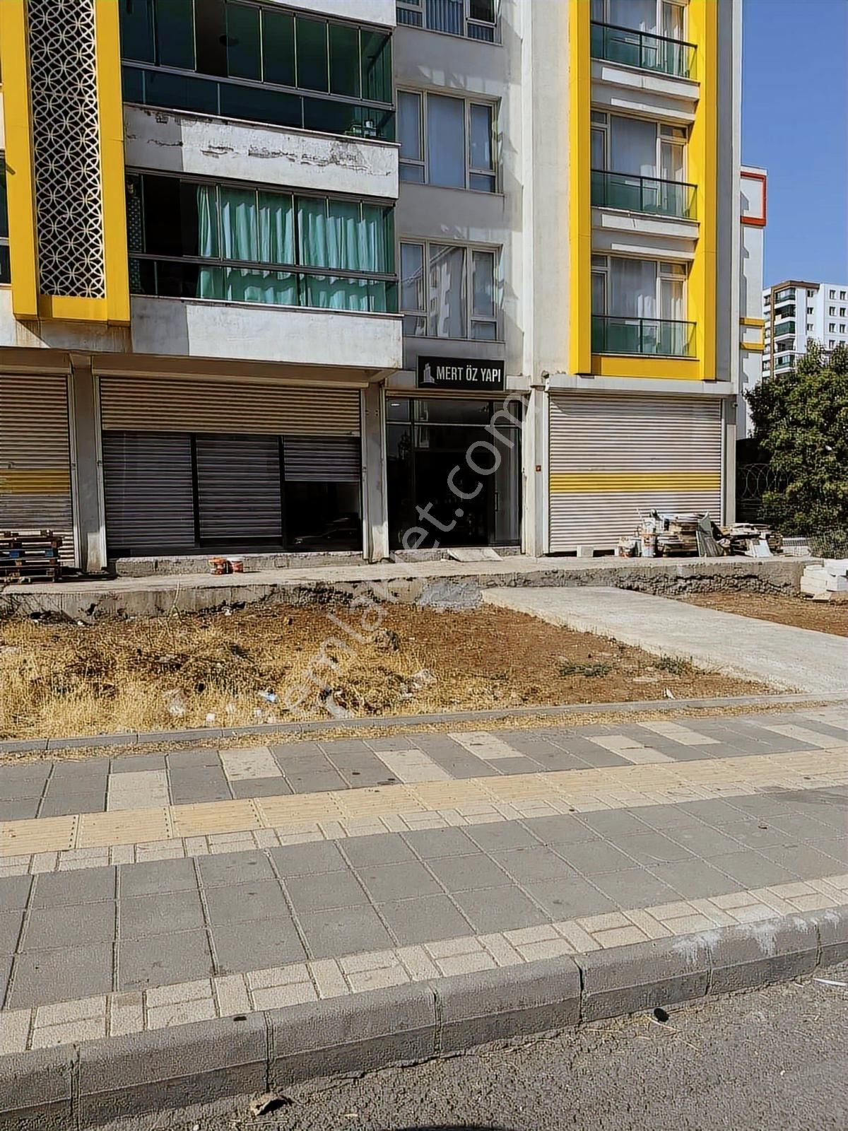 50 Lik Yolda En Güzel Konumda Satılık Dükkan Yatırımlık (acil) - Görsel 3