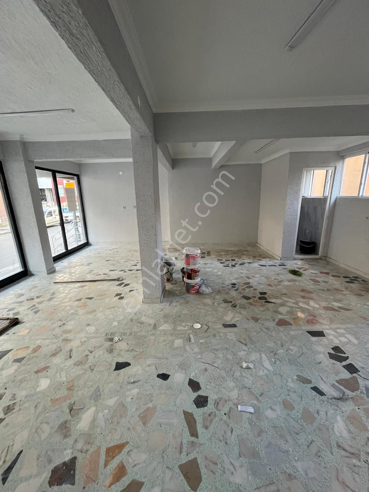 Ay Real'den Cumhuriyet Mahallesinde Durak Önünde 42 M2 Kiralık Dükkan İşyeri Ofis - Görsel 19