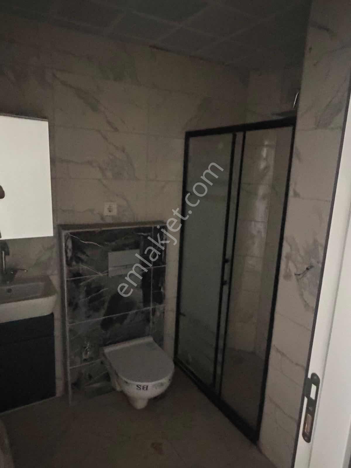 Salih Kaya Plaza Kiralık 1+0 Büro Cadde Cephesi - Görsel 5