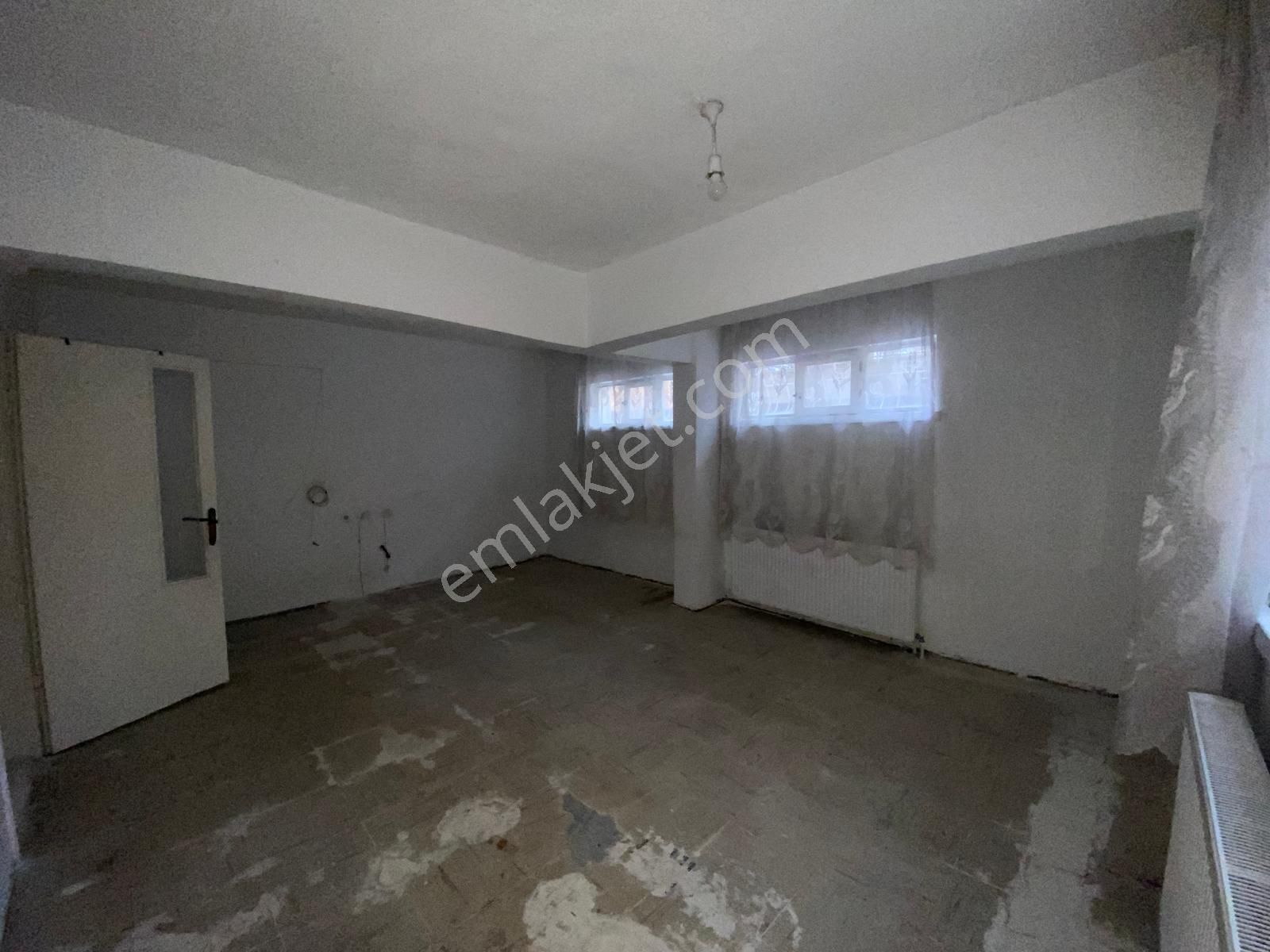 !!! Bu Fiyata Daire Kalmadı !!! Koza Emlak'tan Mareşal Çakmak Mahalesinde 2+1 Bağımsız Daireee - Görsel 8