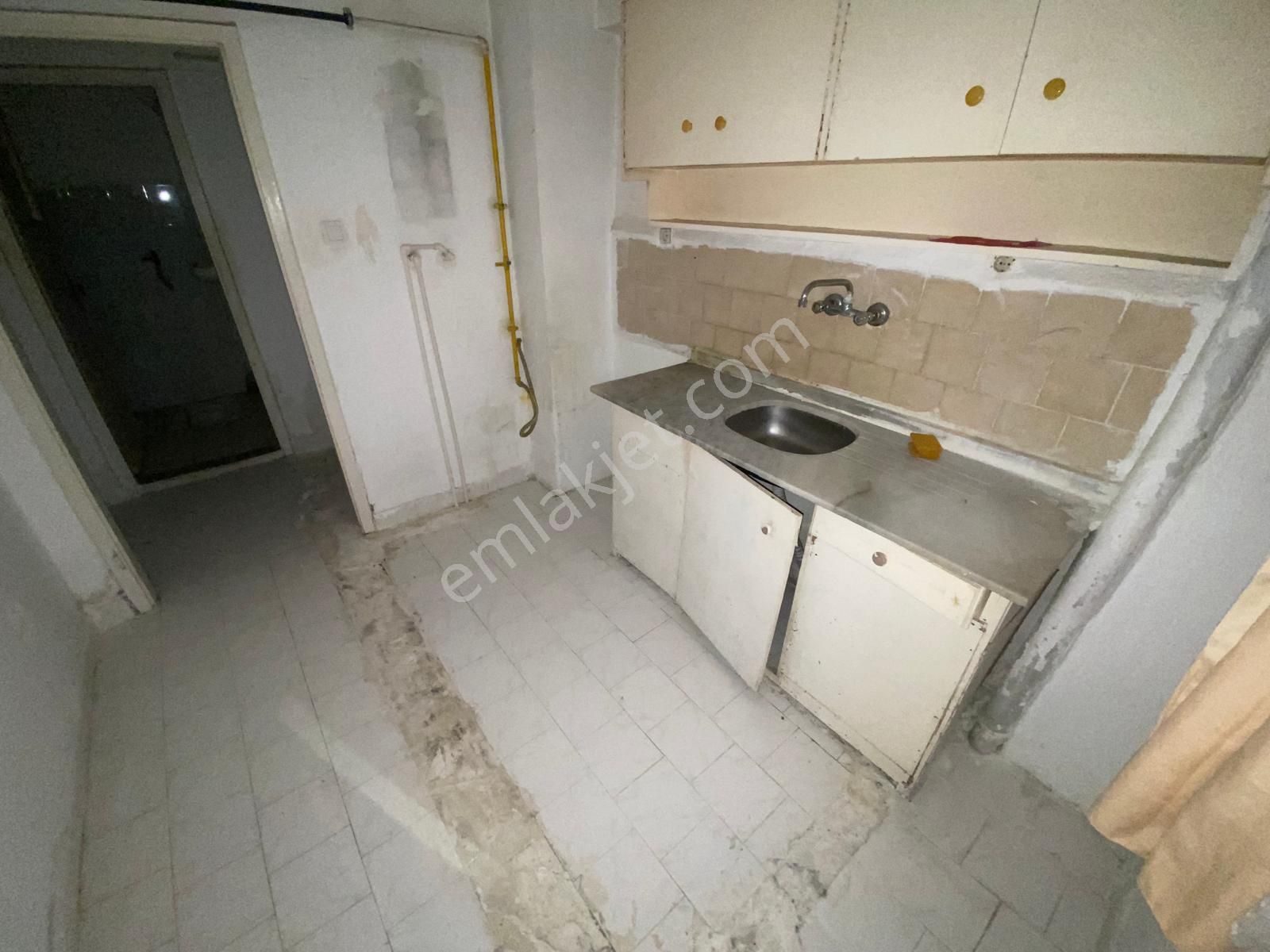 !!! Bu Fiyata Daire Kalmadı !!! Koza Emlak'tan Mareşal Çakmak Mahalesinde 2+1 Bağımsız Daireee - Görsel 3