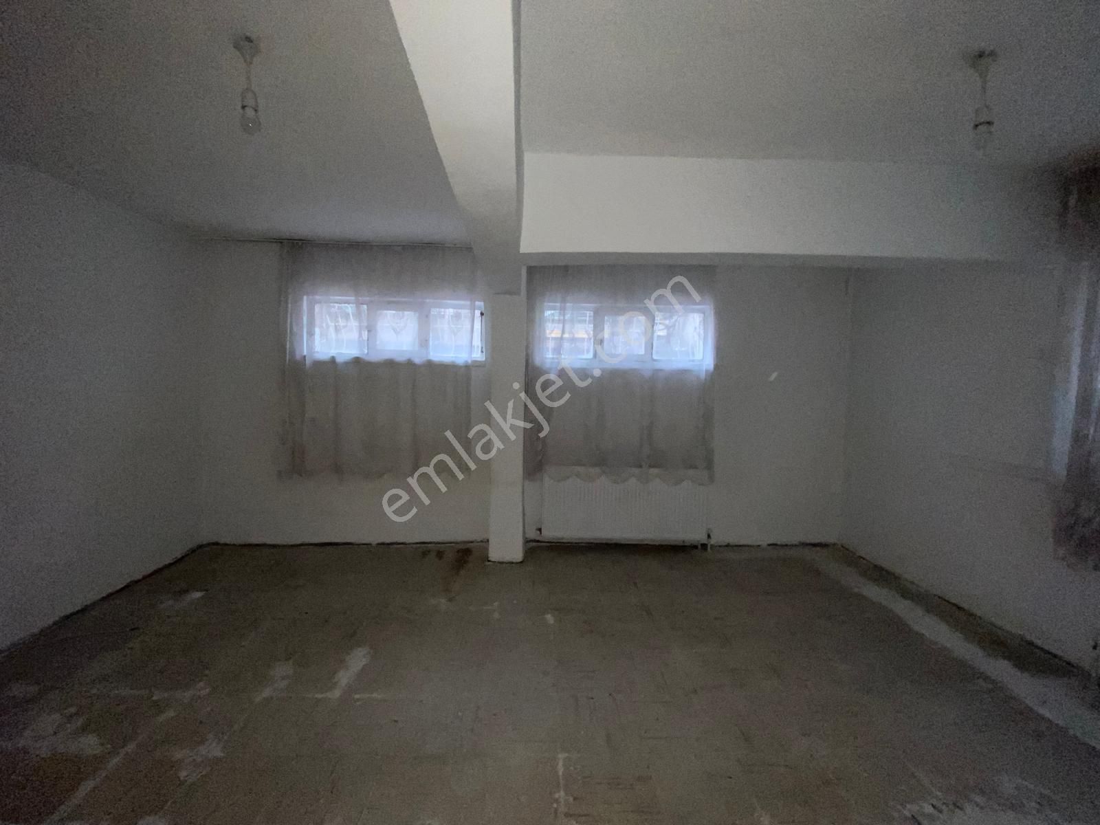 !!! Bu Fiyata Daire Kalmadı !!! Koza Emlak'tan Mareşal Çakmak Mahalesinde 2+1 Bağımsız Daireee - Görsel 6