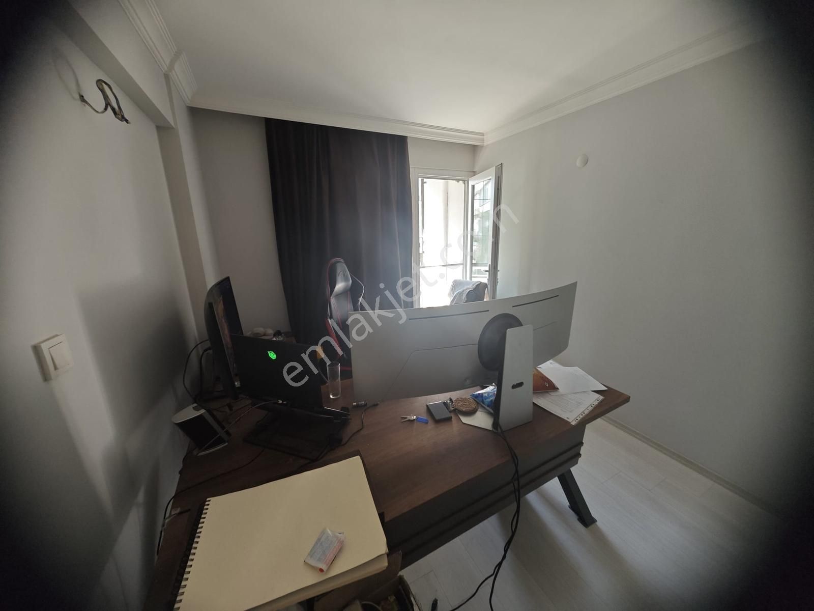 Göztepe Metro Yakını Doğalgazlı Eşyalı 3+1 Çok Bakımlı Arakat - Görsel 20