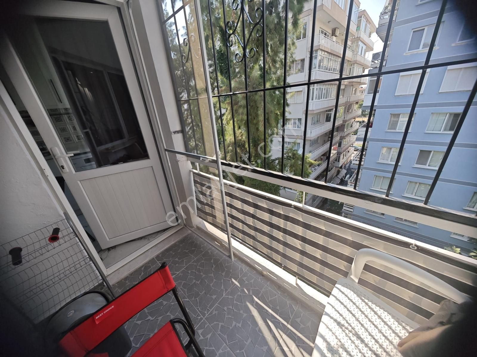 Göztepe Metro Yakını Doğalgazlı Eşyalı 3+1 Çok Bakımlı Arakat - Görsel 7