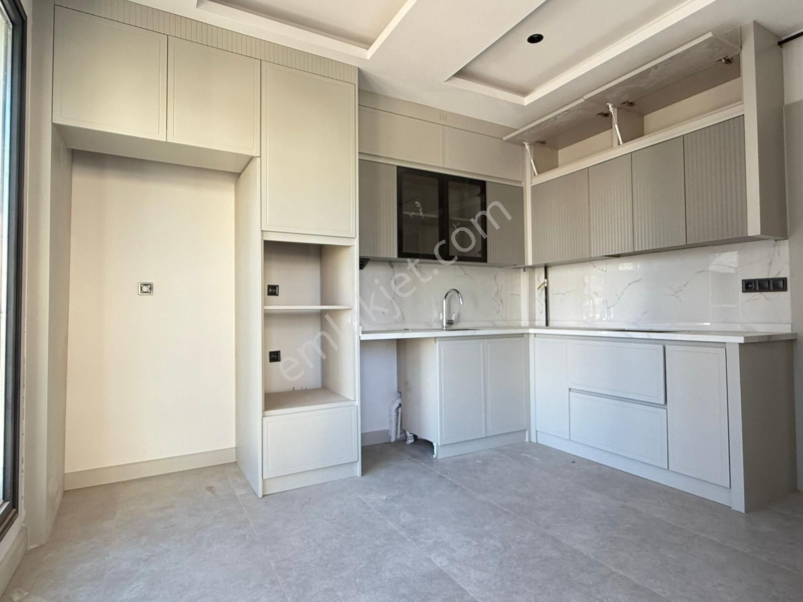 Binyapı'dan Adalette 2+1 Köşe Cepheli Sıfır Lüks Daire