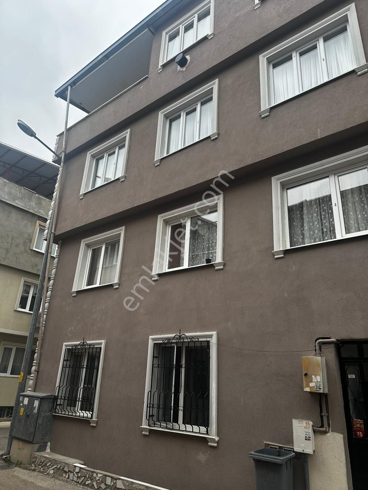 Üçevler De Aileye Uygun Kiralık Daire