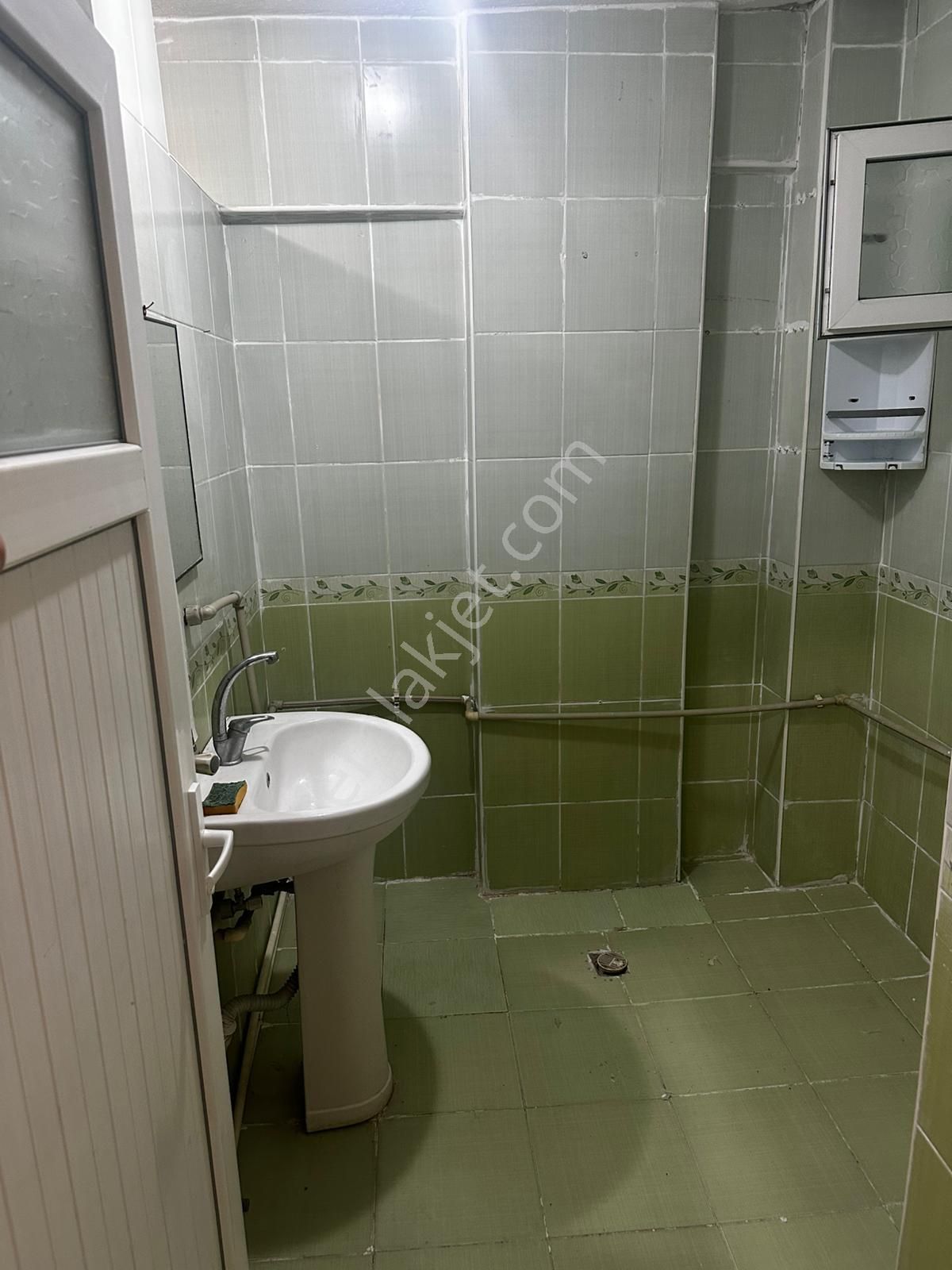 Üçevler De Aileye Uygun Kiralık Daire - Görsel 7